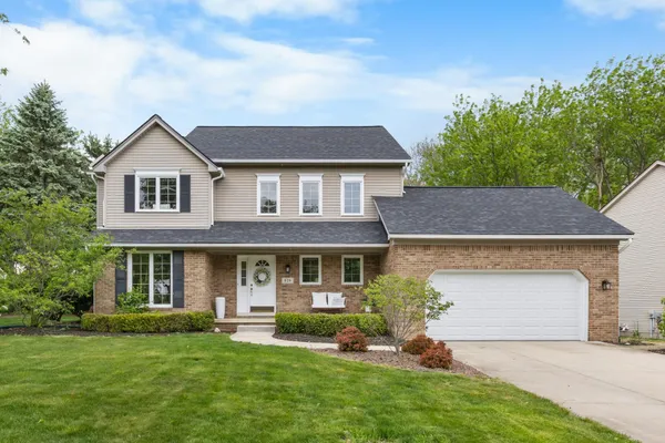 $539,900 | 624 Woodhill Drive, Saline, MI 48176