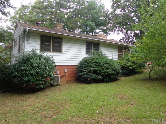 800 Daniels Street Raleigh, NC 27605 - Photo 21 of 23 Back of the home.
