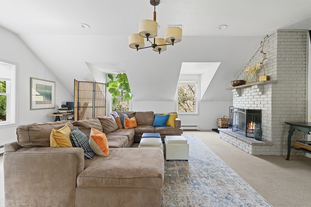 19 Meadowsweet Road West Newbury, MA 01985 - Photo 11 of 40