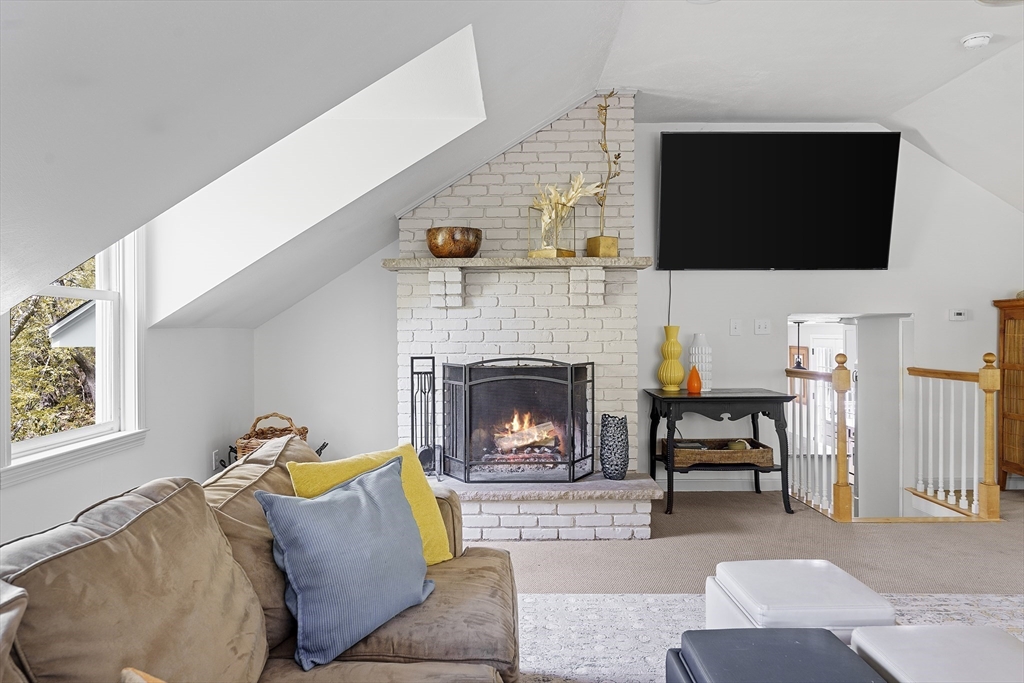 19 Meadowsweet Road West Newbury, MA 01985 - Photo 13 of 40