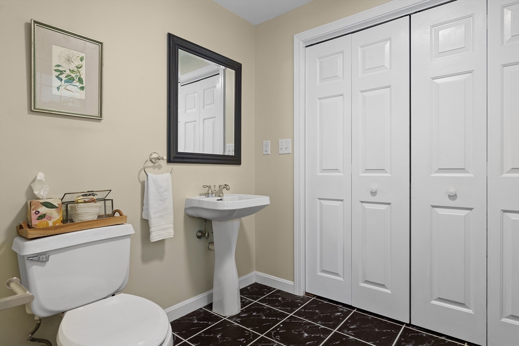 19 Meadowsweet Road West Newbury, MA 01985 - Photo 18 of 40