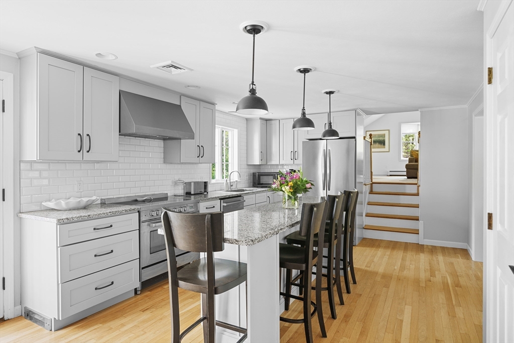 19 Meadowsweet Road West Newbury, MA 01985 - Photo 5 of 40