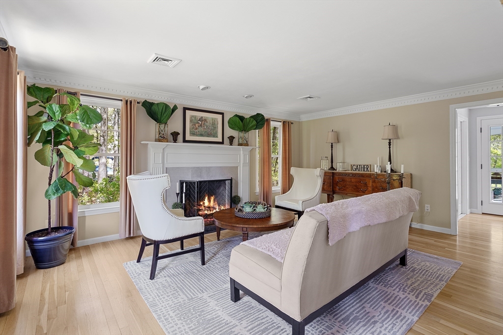 19 Meadowsweet Road West Newbury, MA 01985 - Photo 9 of 40