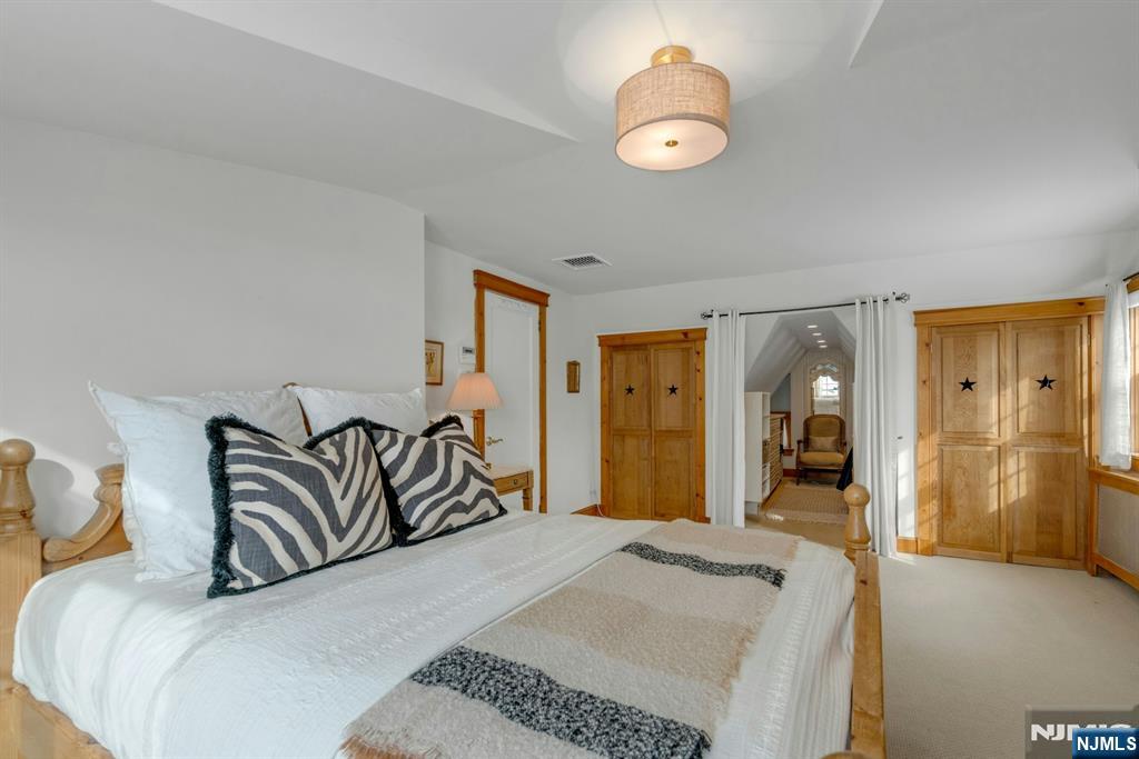 724 West Saddle River Road Ho-Ho-Kus, NJ 07423 - Photo 14 of 26