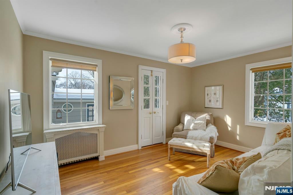 724 West Saddle River Road Ho-Ho-Kus, NJ 07423 - Photo 7 of 26