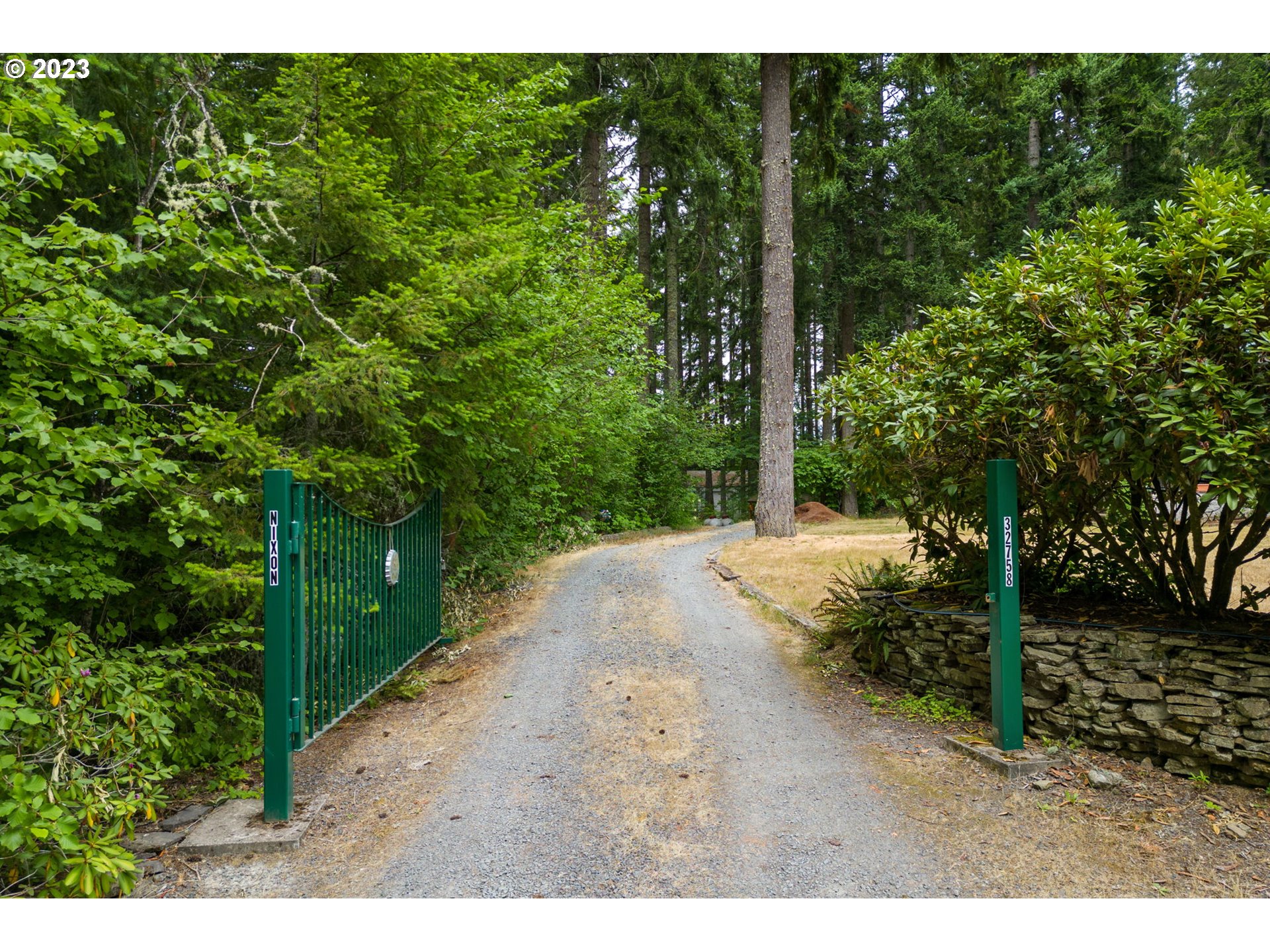 32758 South Dhooghe Road Molalla, OR 97038 - Photo 2 of 32 Driveway