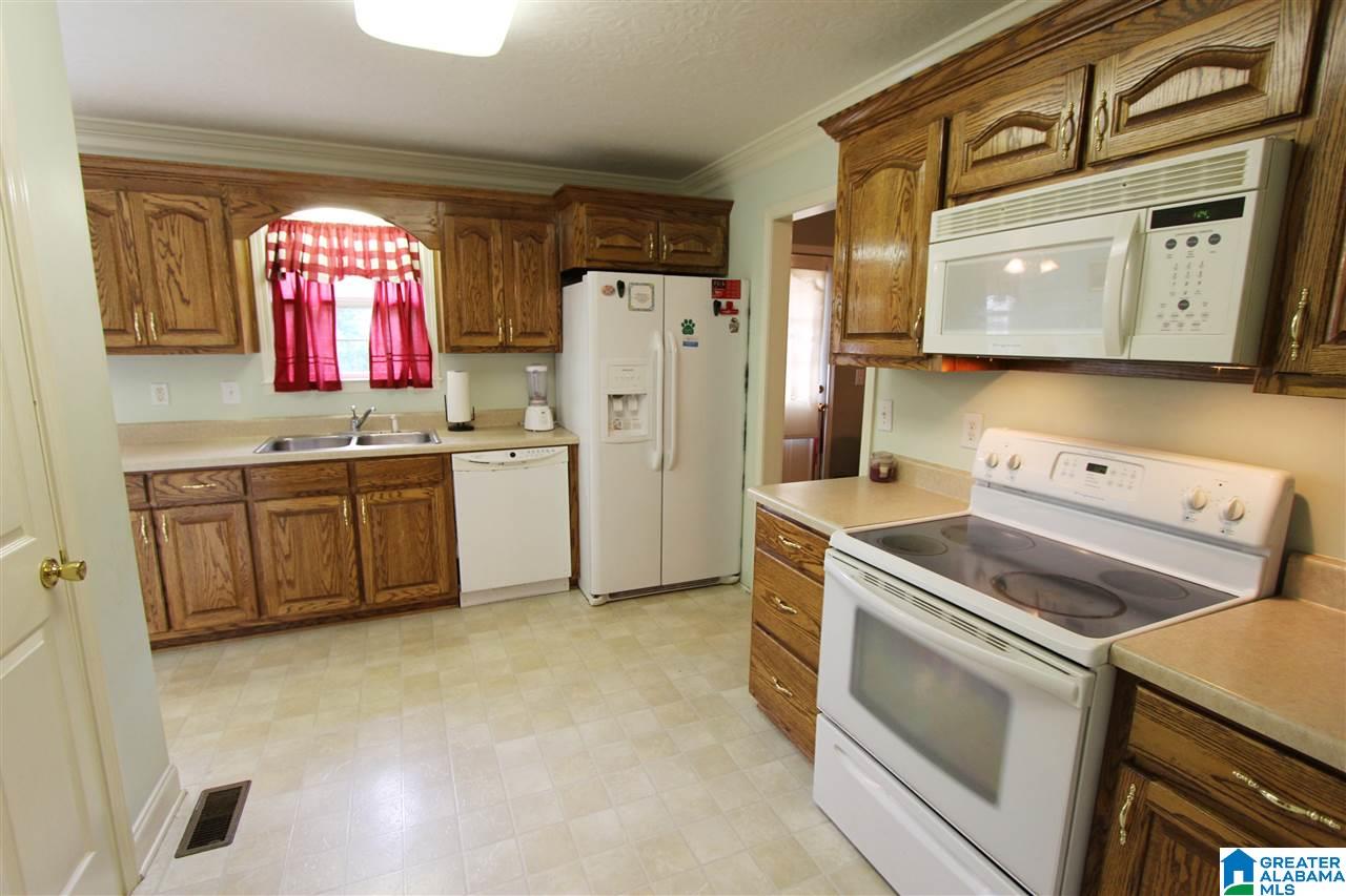 25 Crestview Drive Weaver, AL 36277 - Photo 5 of 31