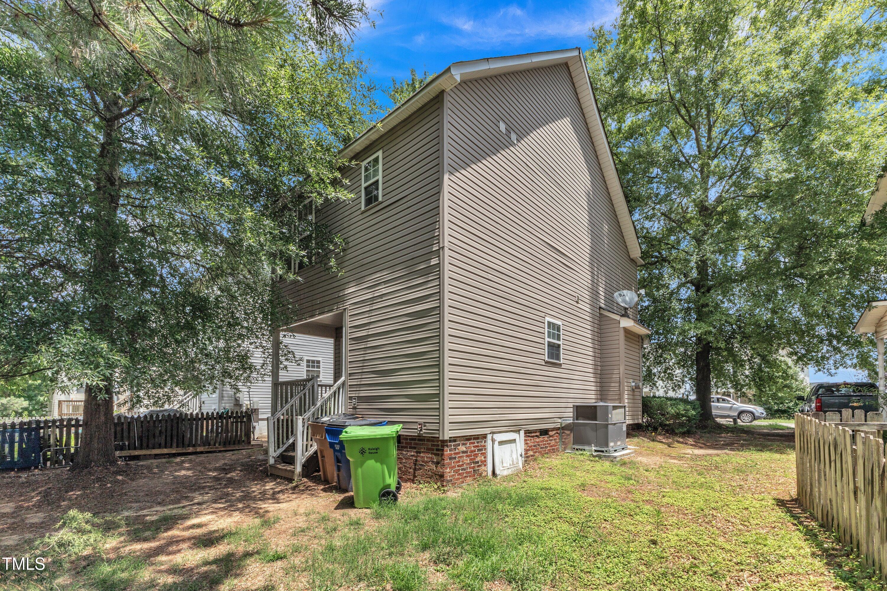 4825 Windbreak Lane Raleigh, NC 27616 - Photo 34 of 40 34-4825 Windbreak Ln-9