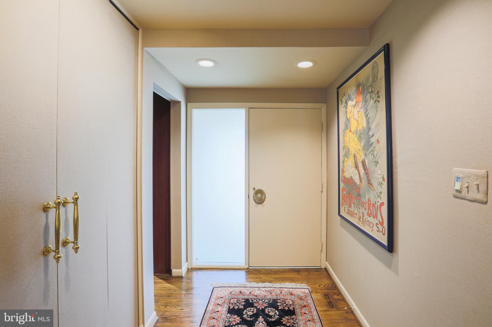 2117 Burdock Road Baltimore, MD 21209 - Photo 15 of 66 Foyer entry