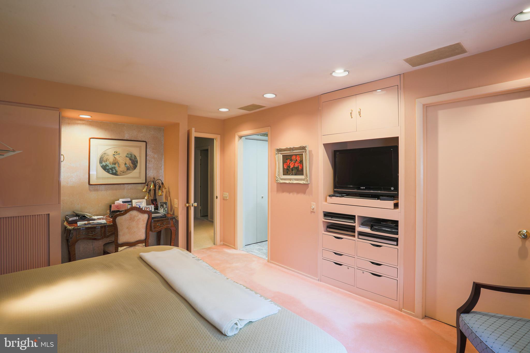 2117 Burdock Road Baltimore, MD 21209 - Photo 29 of 66 Master suite with custom built ins