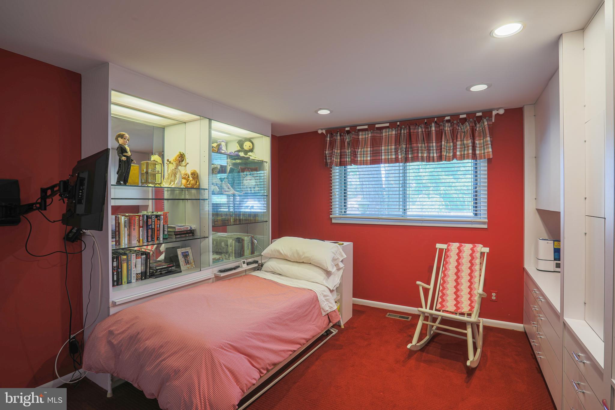 2117 Burdock Road Baltimore, MD 21209 - Photo 33 of 66 Pull out storage