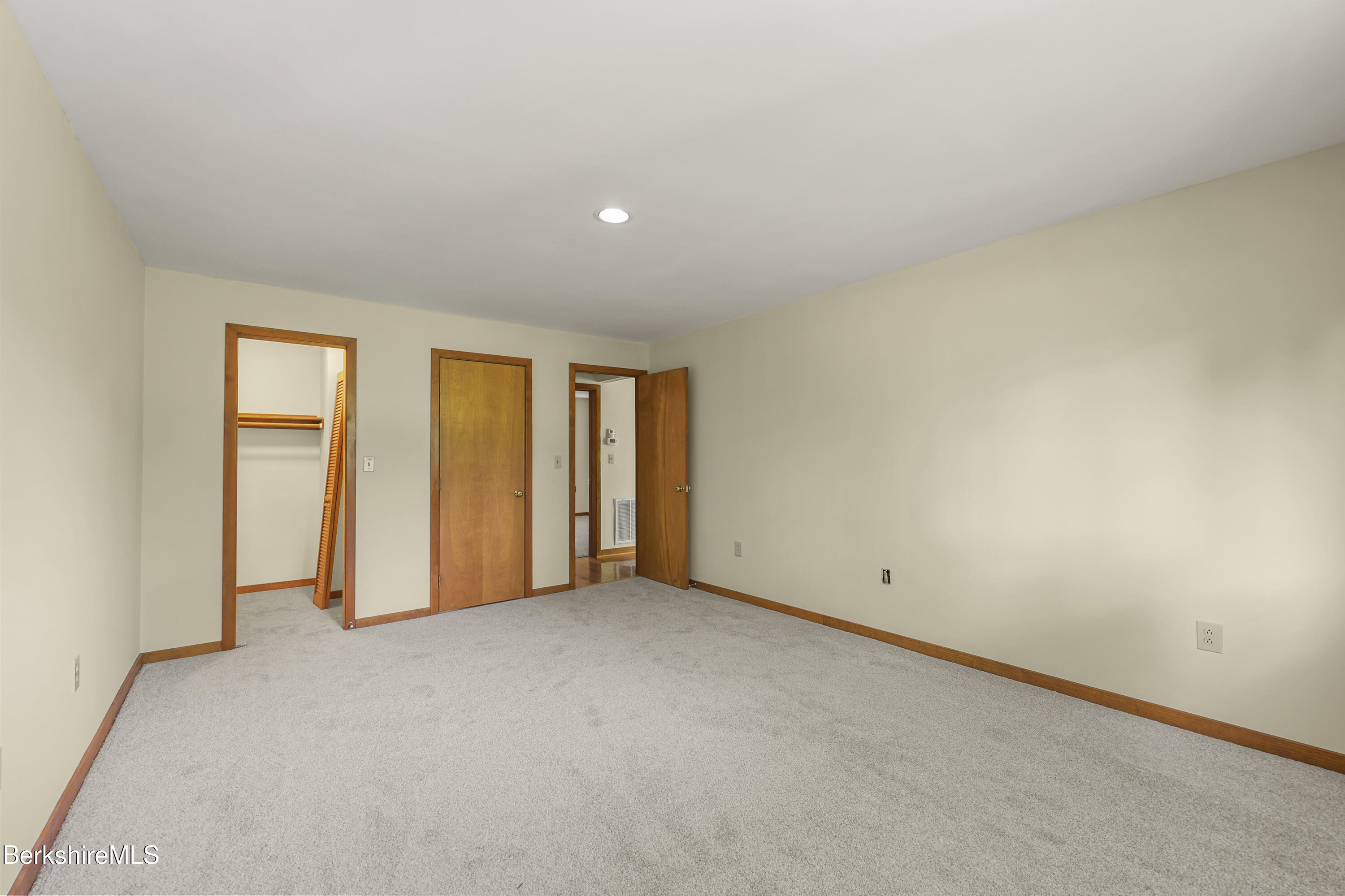 Pondview Drive, Unit H2 Pittsfield, MA 01201 - Photo 21 of 31 120 Bedroom Two