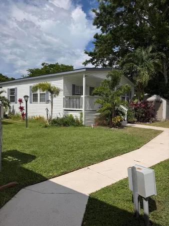 $150,000 | 2555 PGA Boulevard, Unit 303, Palm Beach Gardens, FL 33410