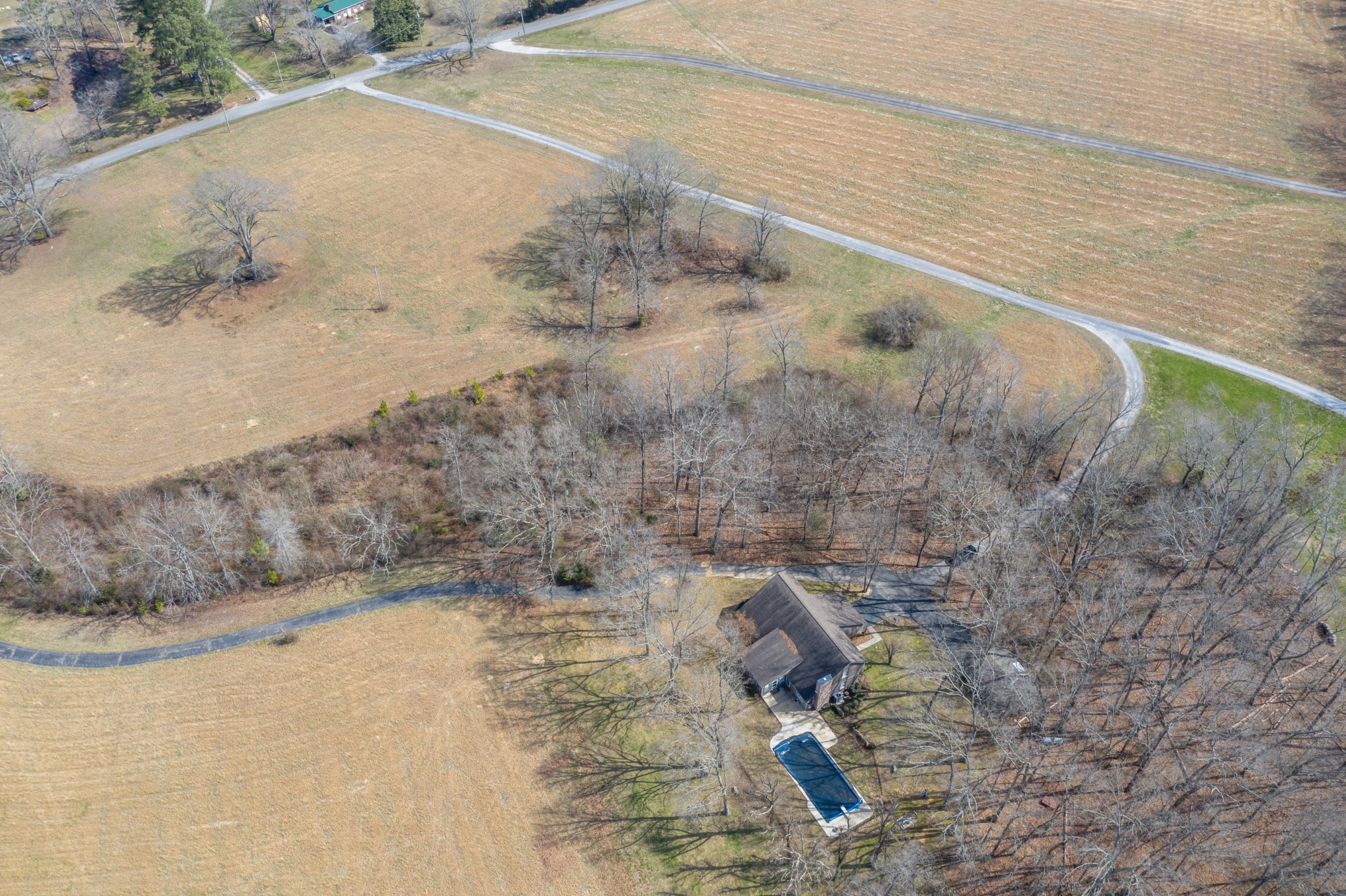 879 Carter Blake Road Tullahoma, TN 37388 - Photo 6 of 32 Gallery Image 6