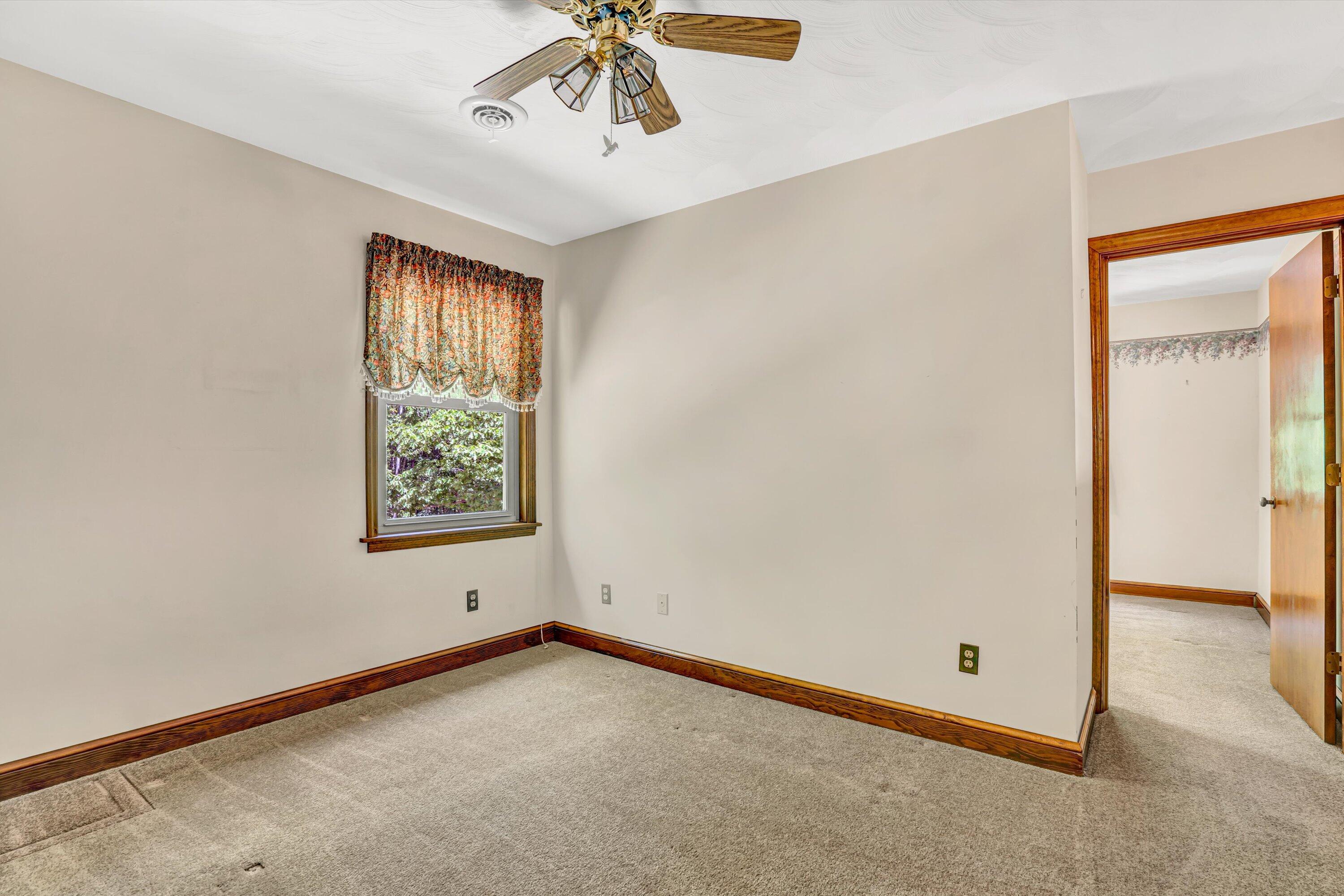 551 Heather Ridge Drive Rocky Mount, VA 24151 - Photo 24 of 41 an empty room with a window
