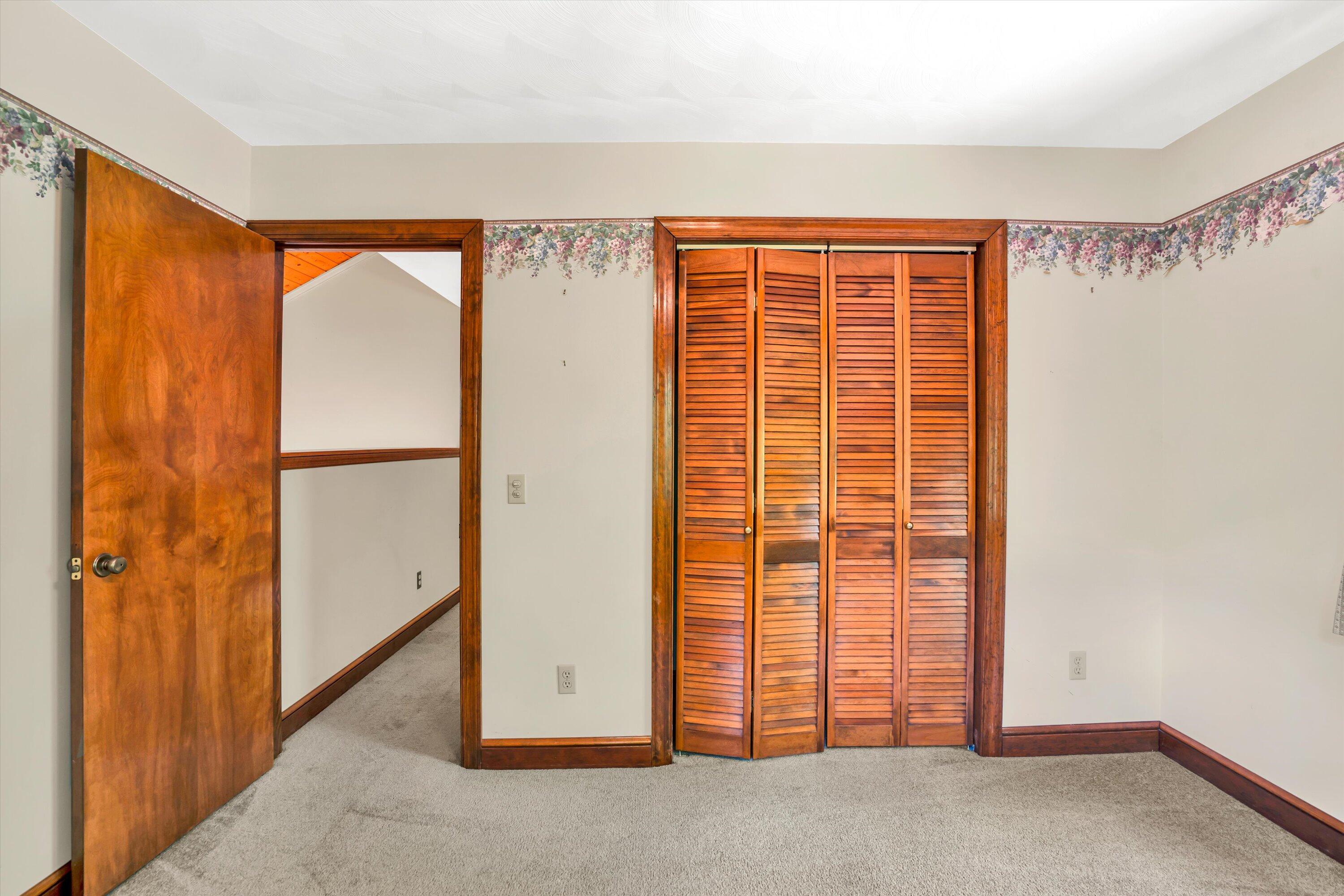 551 Heather Ridge Drive Rocky Mount, VA 24151 - Photo 27 of 41 an empty room with windows