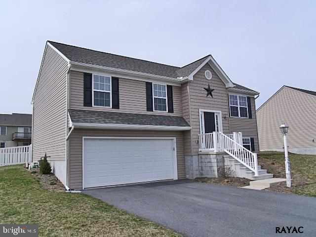 350 Riviera Street Mount Wolf, PA 17347 - Photo 3 of 25 Gallery Image 3