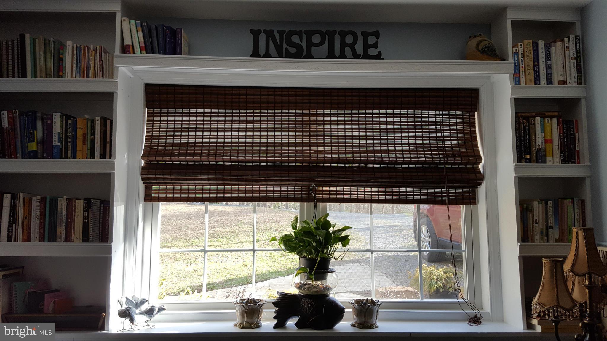 646 San Gabriel Road Lusby, MD 20657 - Photo 14 of 22 Built In Book shelf
