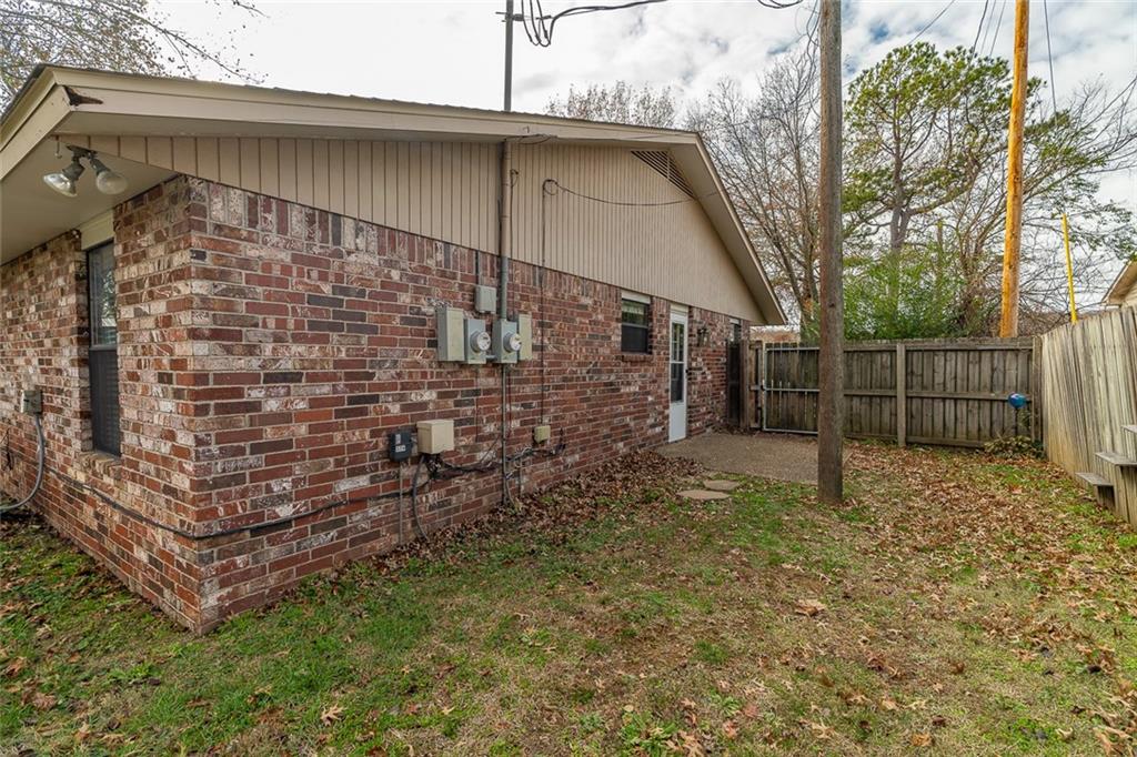 374 North Crossover Road Fayetteville, AR 72701 - Photo 17 of 19 Gallery Image 17