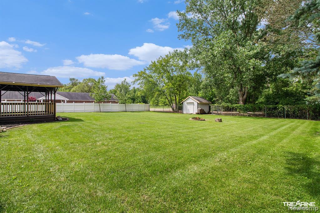 7469 Elms Road Flushing, MI 48433 - Photo 20 of 27