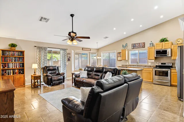 $515,000 | 2864 East Pony Court, Gilbert, AZ 85295