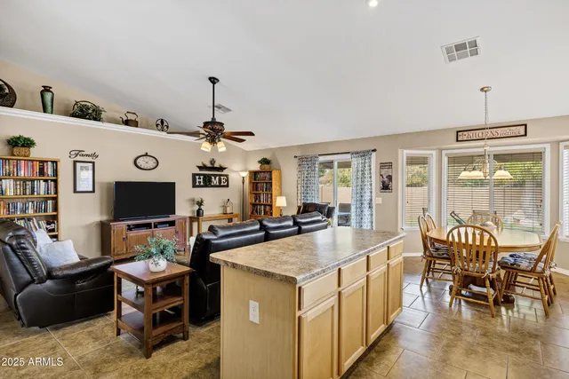 $515,000 | 2864 East Pony Court, Gilbert, AZ 85295