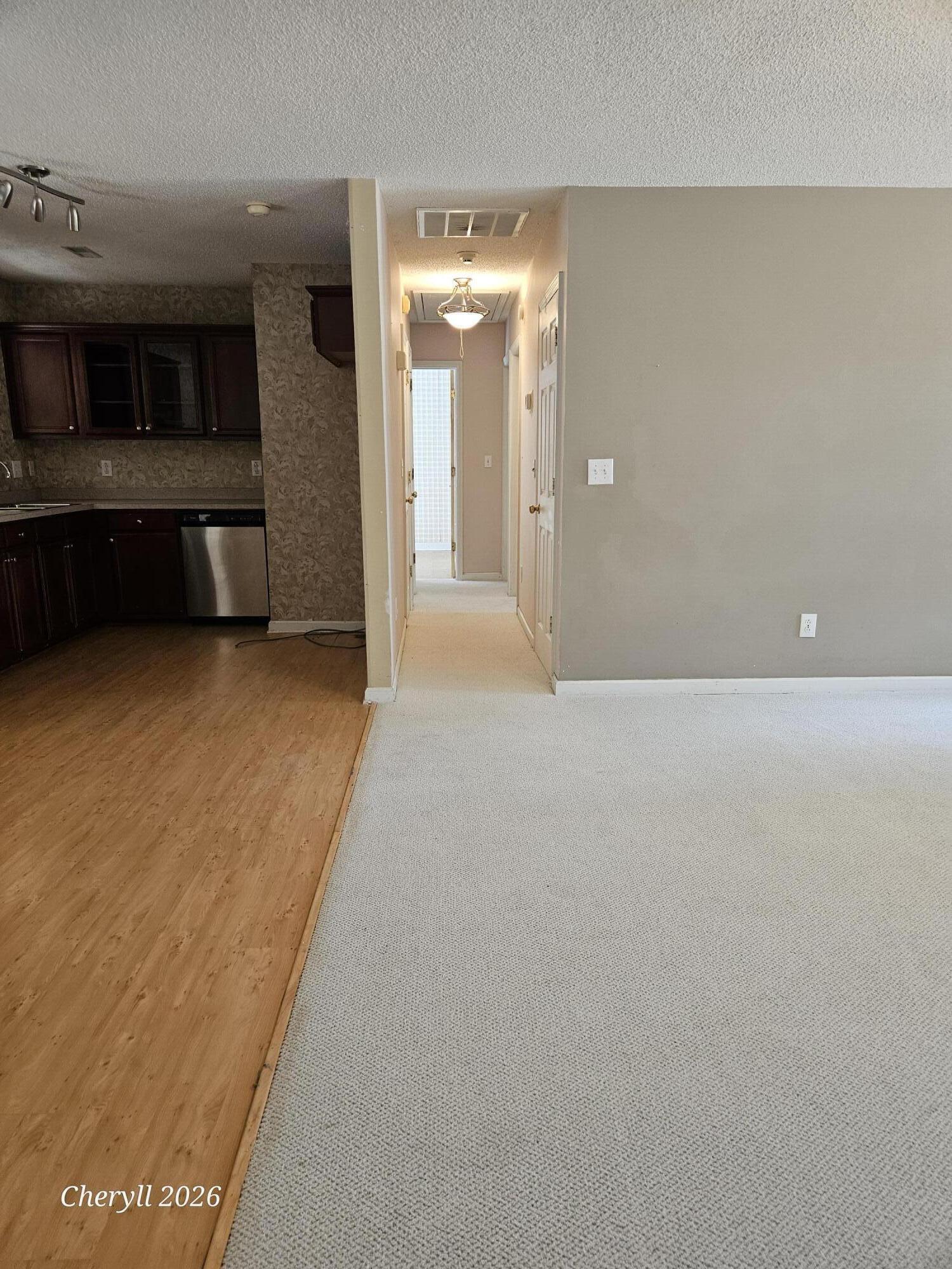 1103 Hawthorne Road Hanahan, SC 29410 - Photo 9 of 16 1000031478