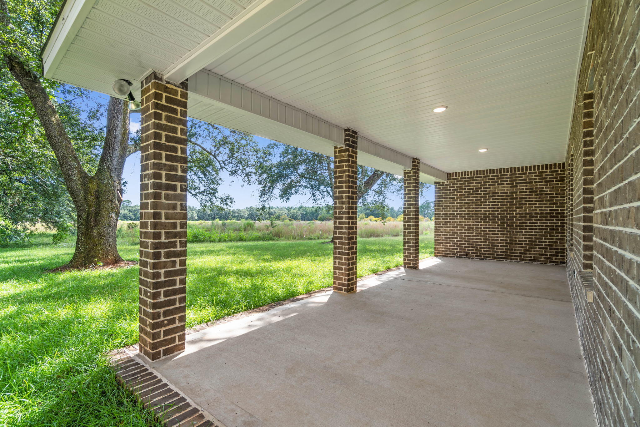 9158 Trident Road Milton, FL 32583 - Photo 38 of 41 a view of outdoor space and yard