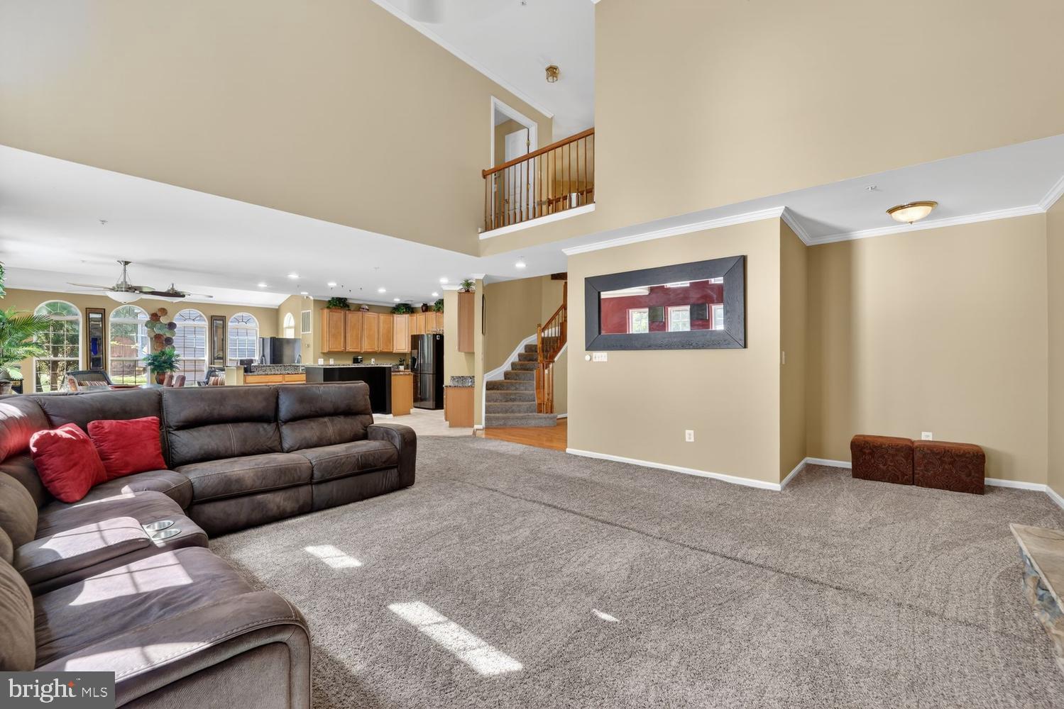 8023 River Park Road Bowie, MD 20715 - Photo 23 of 49 2-Story Foyer