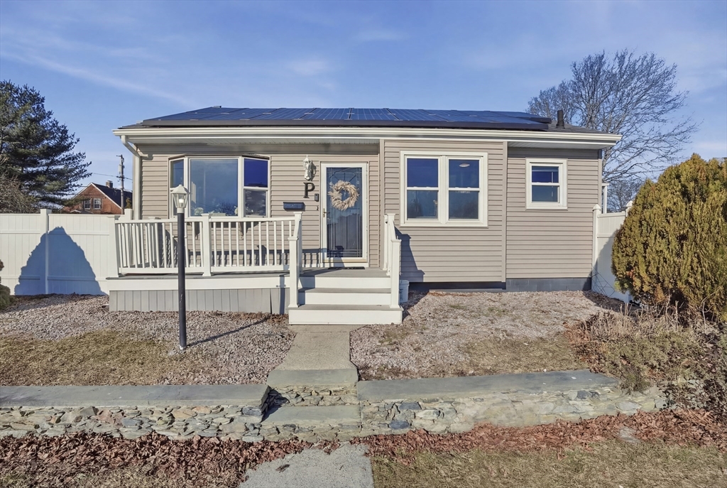 899 Ridge Street New Bedford, MA 02740 - Photo 1 of 30