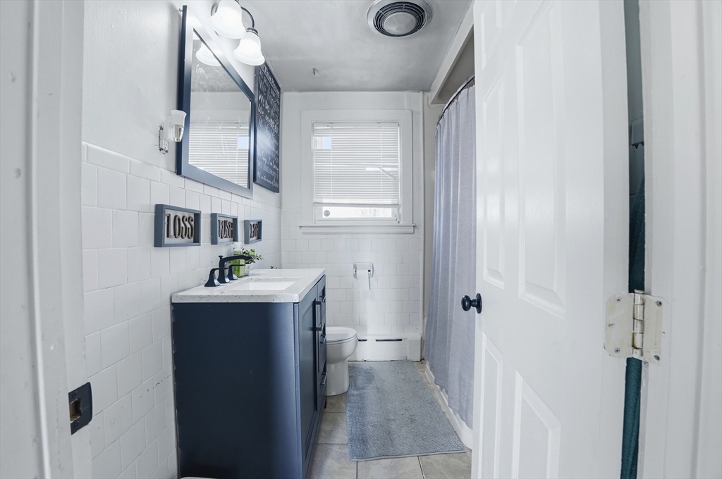 899 Ridge Street New Bedford, MA 02740 - Photo 12 of 30