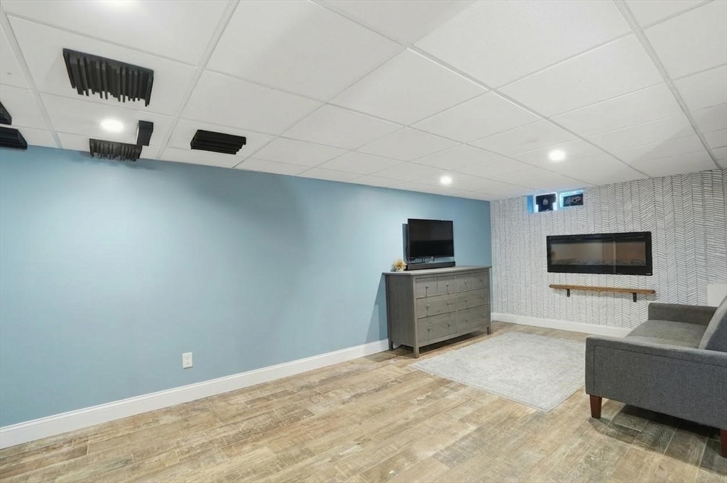 899 Ridge Street New Bedford, MA 02740 - Photo 20 of 30