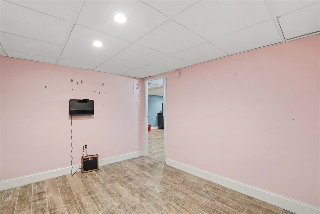 899 Ridge Street New Bedford, MA 02740 - Photo 22 of 30