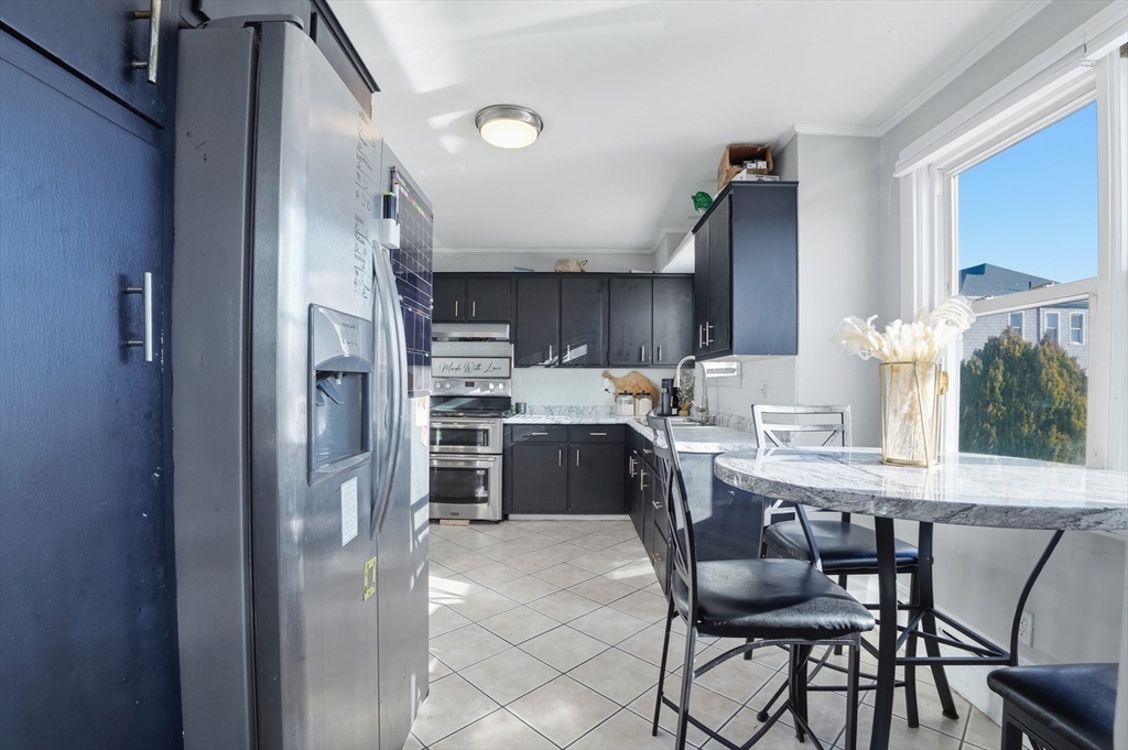 899 Ridge Street New Bedford, MA 02740 - Photo 8 of 30