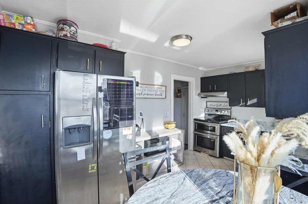 899 Ridge Street New Bedford, MA 02740 - Photo 9 of 30