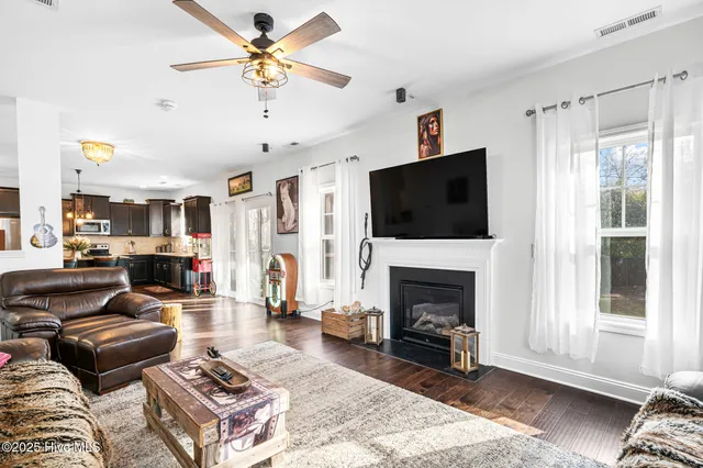 $479,900 | 47 Thomas Lane, Hampstead, NC 28443