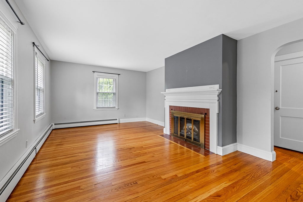 9 Auburn Road Beverly, MA 01915 - Photo 8 of 25