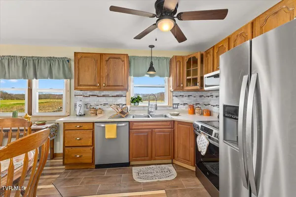 $319,000 | 1122 Highway 107, Jonesborough, TN 37659