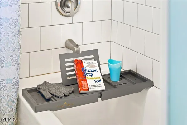 $319,000 | 1122 Highway 107, Jonesborough, TN 37659