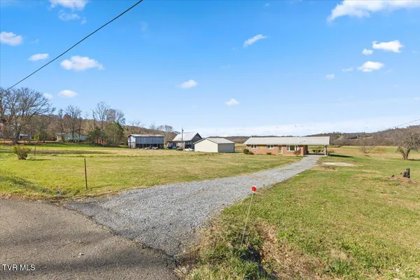 $319,000 | 1122 Highway 107, Jonesborough, TN 37659