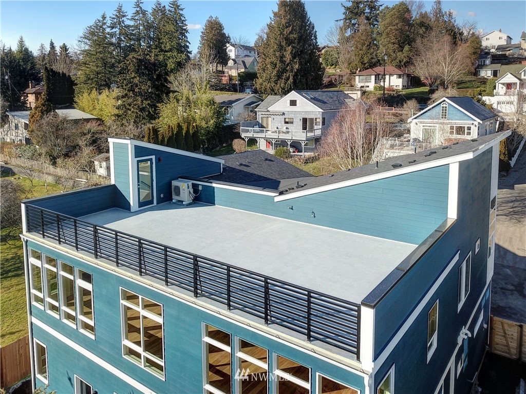 523 Southwest 3rd Place Renton, WA 98057 - Photo 3 of 25