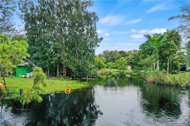 $489,900 | 10680 Goodwin Street, Bonita Springs, FL 34135