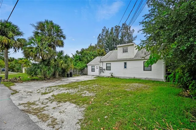 $489,900 | 10680 Goodwin Street, Bonita Springs, FL 34135