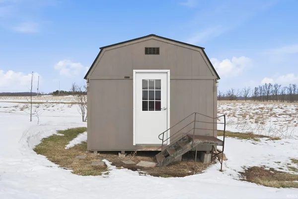 $334,900 | 2420 North Old State Road 1, Fremont, IN 46737
