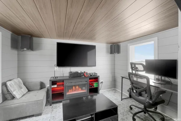 $334,900 | 2420 North Old State Road 1, Fremont, IN 46737