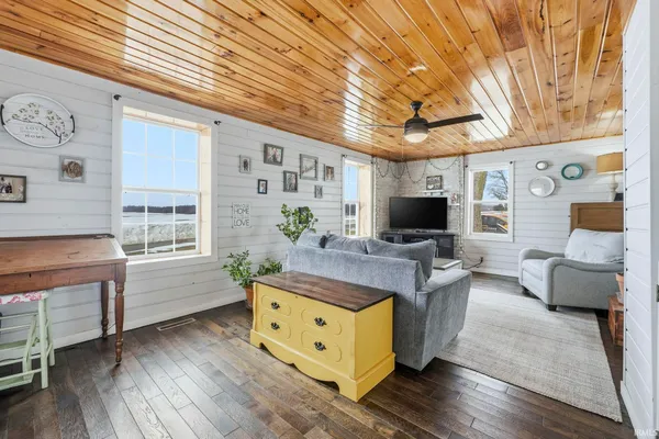 $334,900 | 2420 North Old State Road 1, Fremont, IN 46737