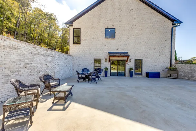 $2,800,000 | 564 Mt Olive Cemetery Road, Lynnville, TN 38472