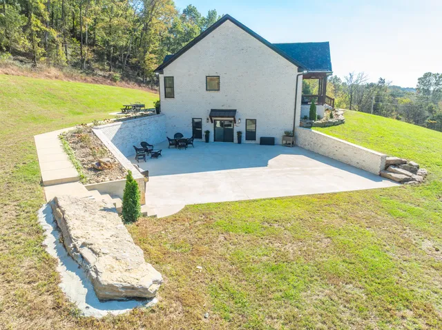 $2,800,000 | 564 Mt Olive Cemetery Road, Lynnville, TN 38472