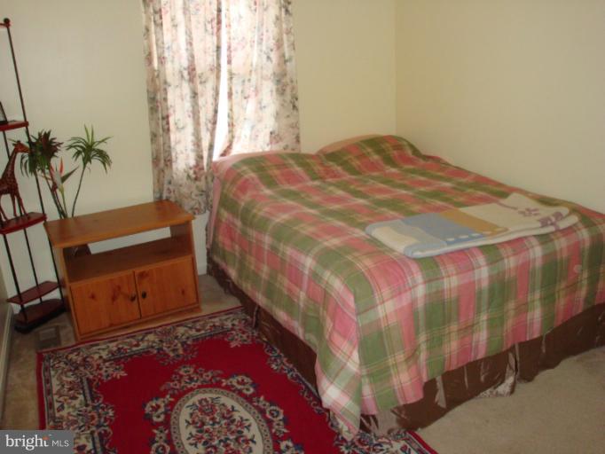 8000 Reed Court Frederick, MD 21701 - Photo 12 of 27 Bedroom