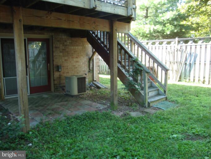 8000 Reed Court Frederick, MD 21701 - Photo 7 of 27 Exterior (Rear)